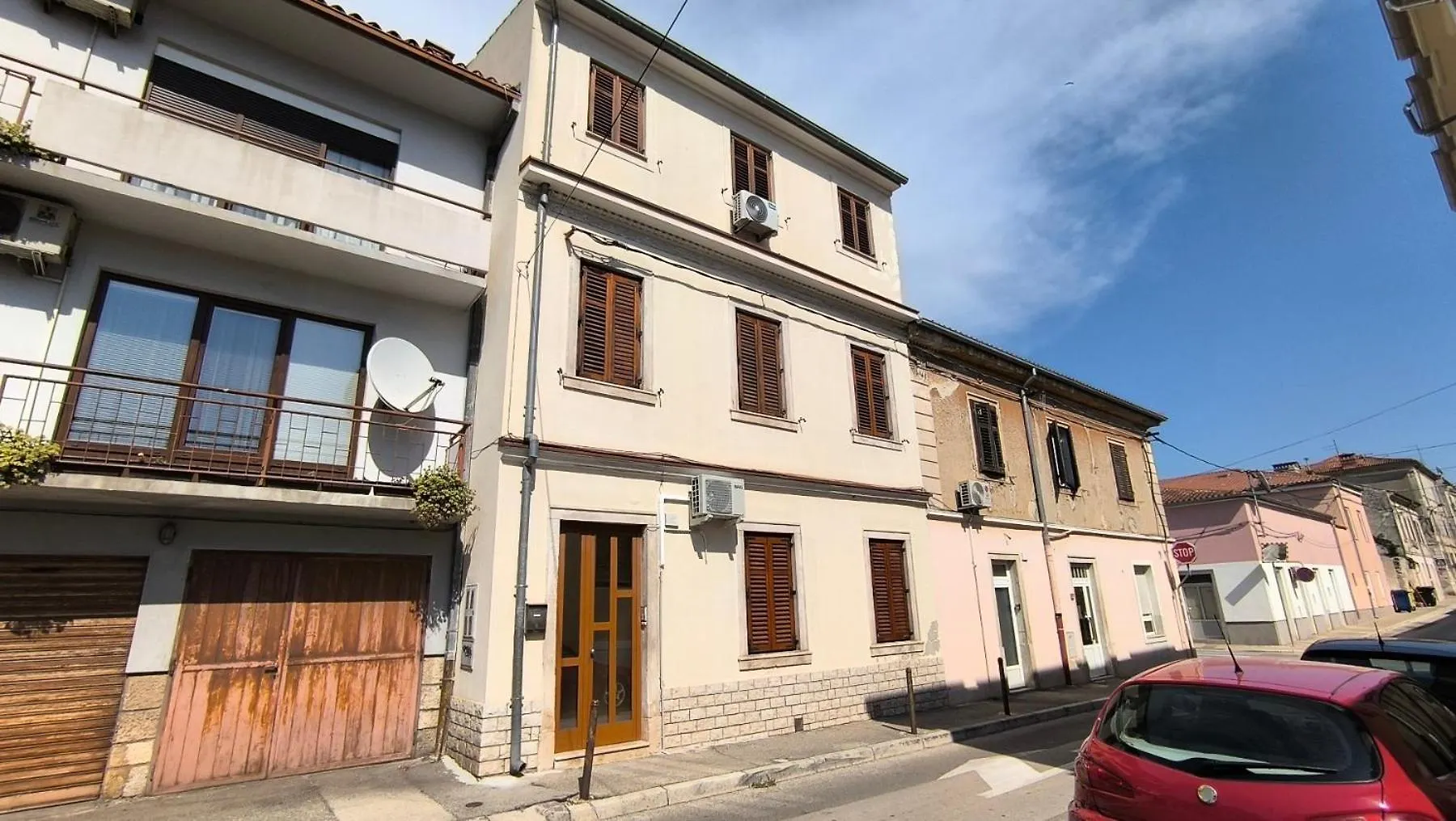 Apartment Ema Pula 0*,  Croatia
