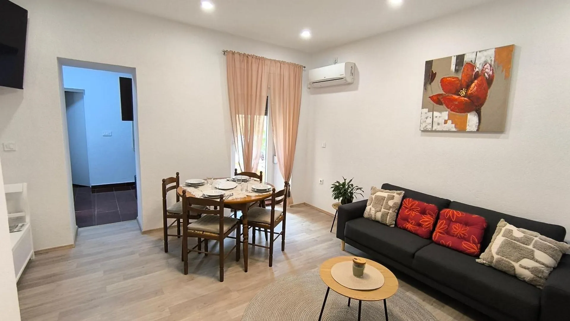 Apartment Ema Pula